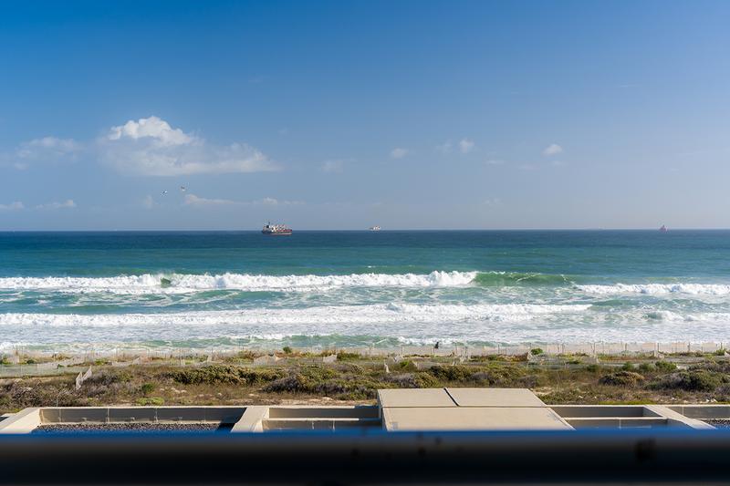 To Let 2 Bedroom Property for Rent in Dolphin Beach Western Cape